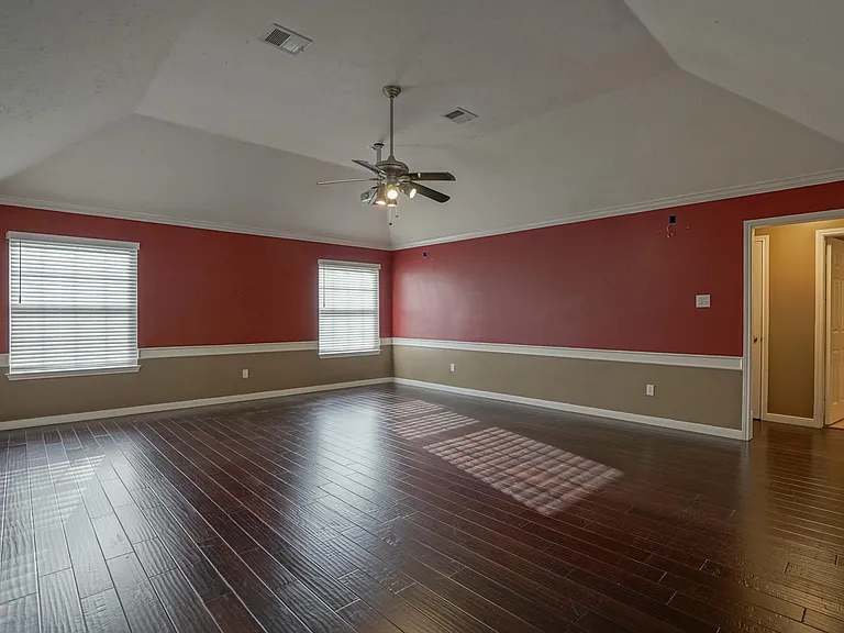 2108 Lakeway Dr — Photo 37