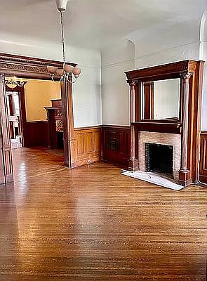 1st image of 827 Carroll St APT 1