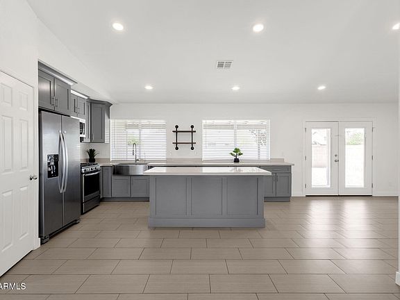 2nd image of 8837 W COOLIDGE Street