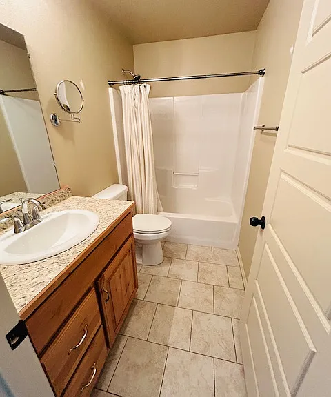 Main Bathroom