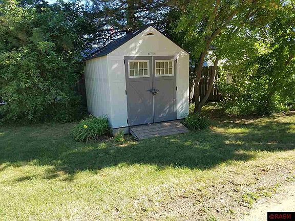 5th image of 109 N Shore Dr