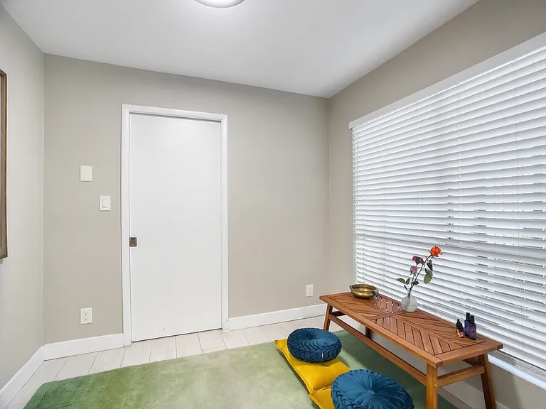 920 W Solcito Ln — Photo 20
