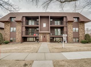 2106 N Kavaney Dr APT 7, Bismarck, ND 58501