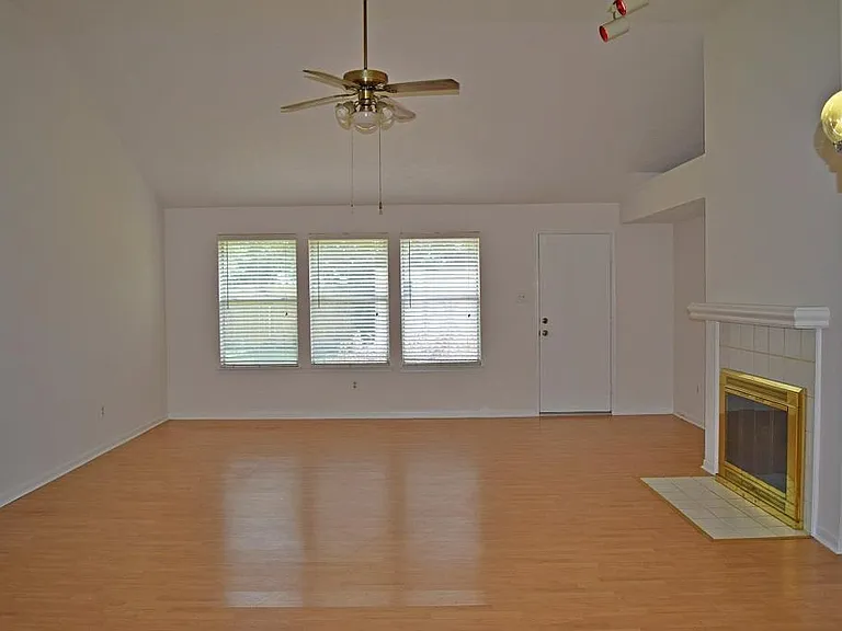 11034 Springsong Dr — Photo 7