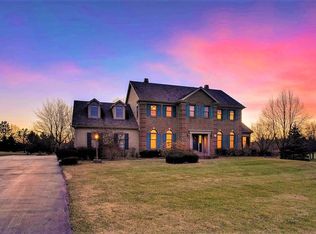 7 Cobblewood Ln, Hawthorn Woods, IL 60047