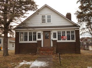 423 W Wheeler St, Macomb, IL 61455