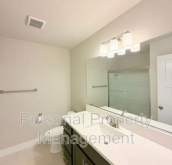 1530 NW 29th Pl — Photo 21