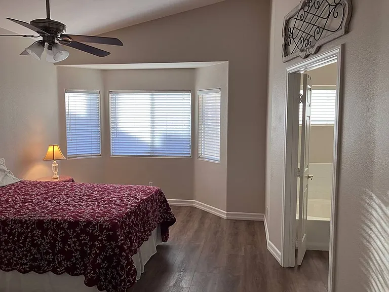 489 First Light St — Photo 22