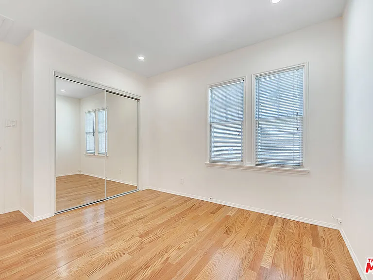 1655 Malcolm Ave #1/2 — Photo 25