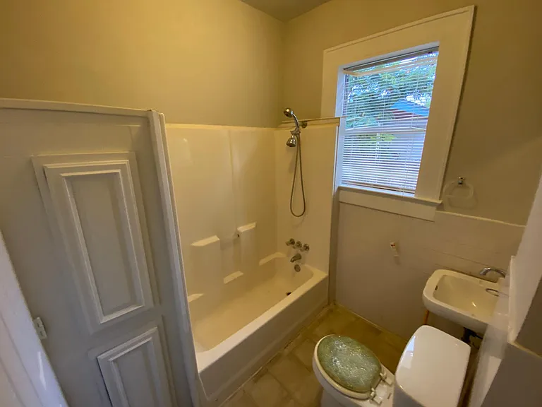 1175 Springdale Rd — Photo 7