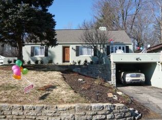 8188 Camargo Rd, Cincinnati, OH 45243