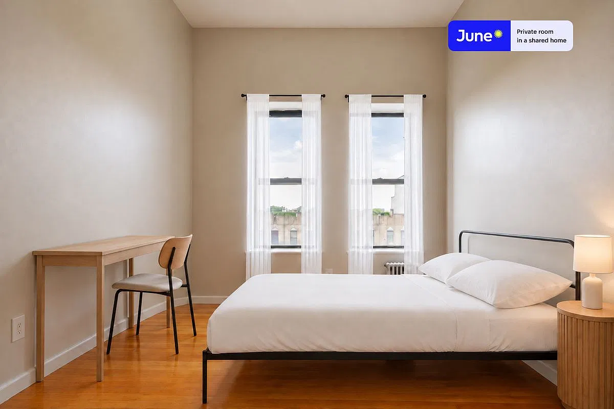 Full bedroom in 2 bed/1 bath home in Crown Heights #1327 B — Photo 1