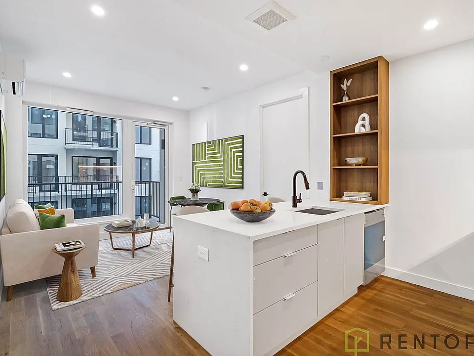 1st image of 228 Berry St #7Q