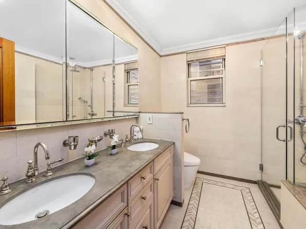 330 East 72nd Street image 6 of 13