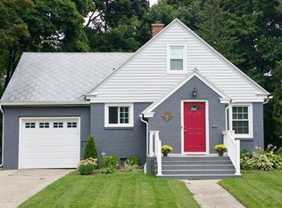 630 Bailey St, East Lansing, MI 48823