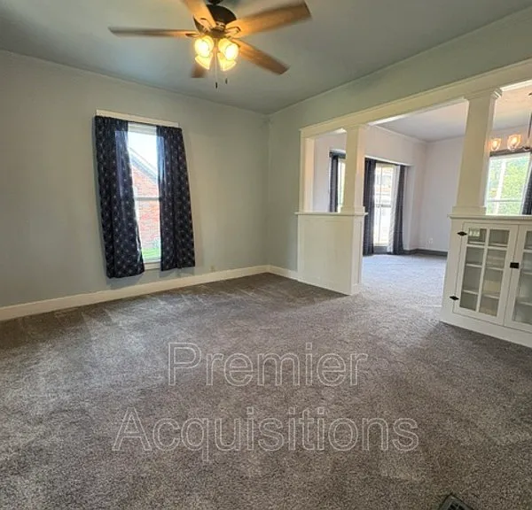 866 Washington Ave #A — Photo 2