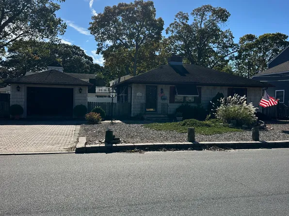 2426 Minerva St, Point Pleasant Beach, NJ 08742