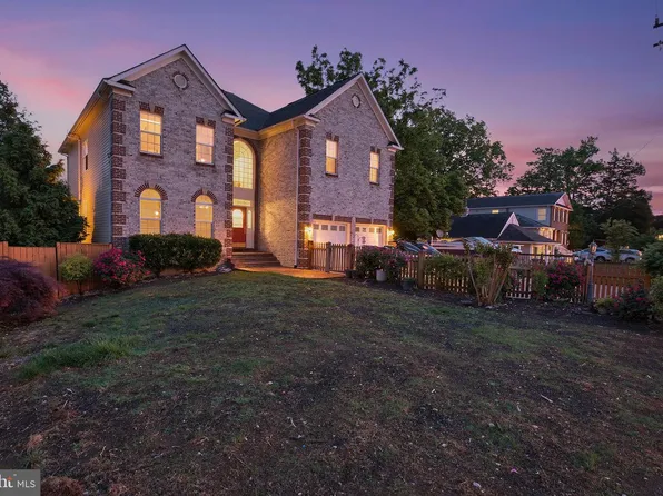 2914 Popkins Ln, Alexandria, VA 22306