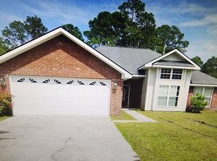 21 Idus Ln, Hinesville, GA 31313