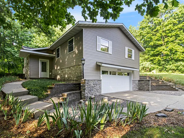 8339 Childsdale Ave NE, Rockford, MI 49341