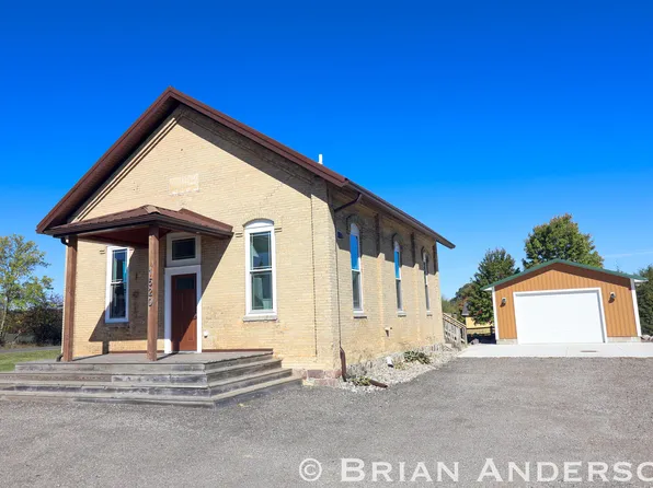 1520 E David Hwy, Ionia, MI 48846