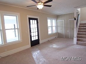 4th image of 814 33rd St