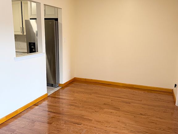 3rd image of 20941 41st Ave