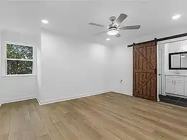2148 Westbend Pkwy — Photo 9