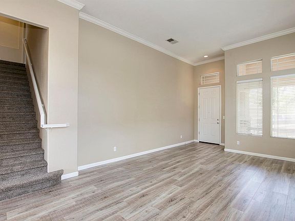 3rd image of 21 Mazuela Ct