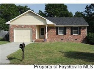 5688 Pepperbush Dr, Fayetteville, NC 28304