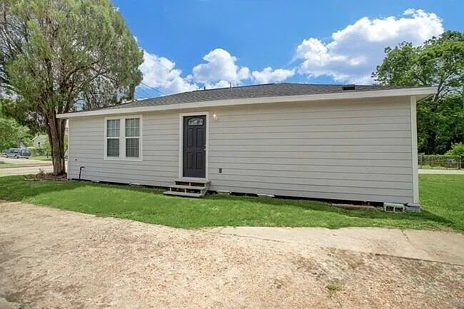 3801 Broyles St — Photo 10