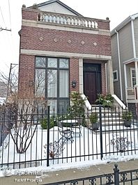 1st image of 3214 N Lakewood Ave