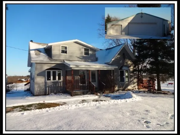 N5542 Spring Creek Rd, Manawa, WI 54949