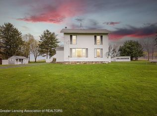 2909 E Clark Rd, Bath, MI 48808