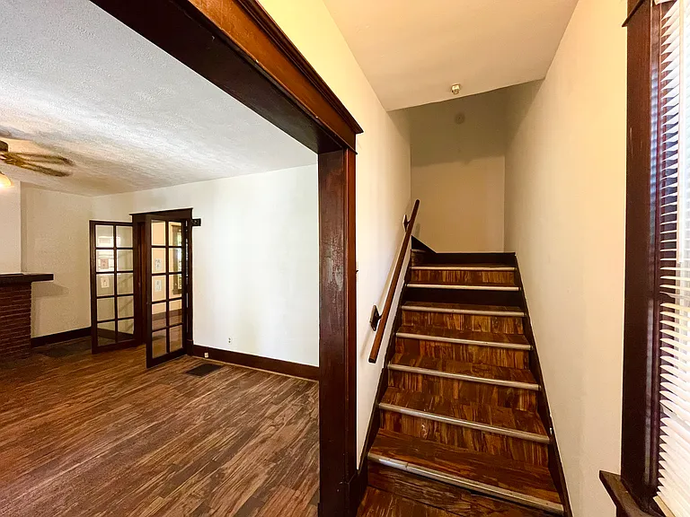 229 Medford St — Photo 11