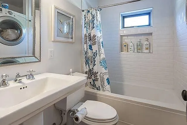 6820 1/2 Iris Cir — Photo 44