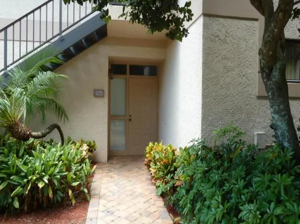 19173 Sabal Lake Dr, Boca Raton, FL 33434