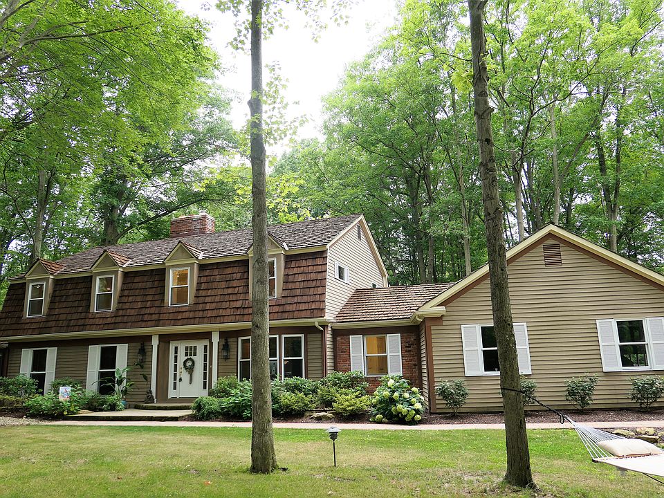 1st image of 85 Quail Hollow Dr