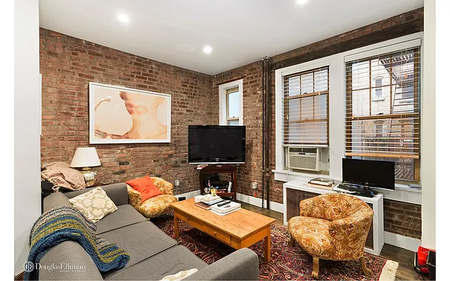 Rented by Douglas Elliman | media 15
