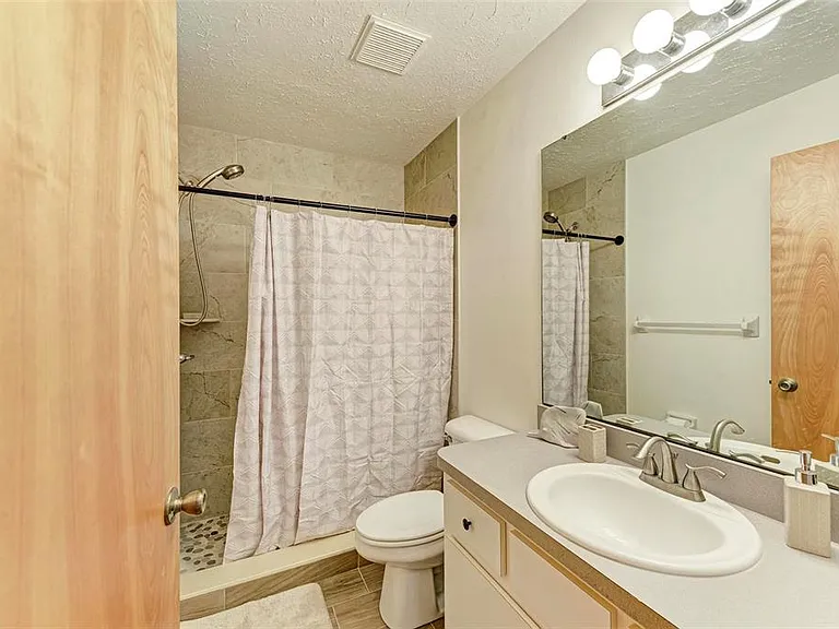 1640 Saturn Rd — Photo 23