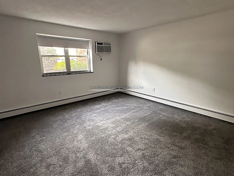 163 Lexington St #17 — Photo 5