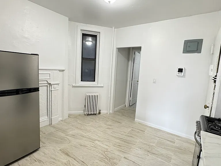 695 10th Ave #3RN — Photo 8