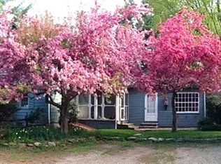 12 W Pelham Rd, Shutesbury, MA 01072