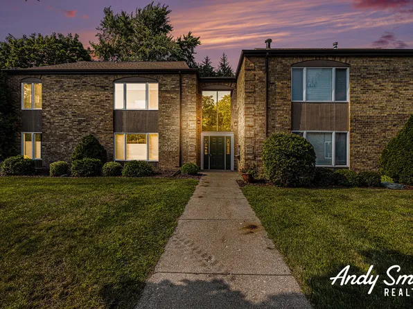 486 Barkwood Ct NW, Walker, MI 49534