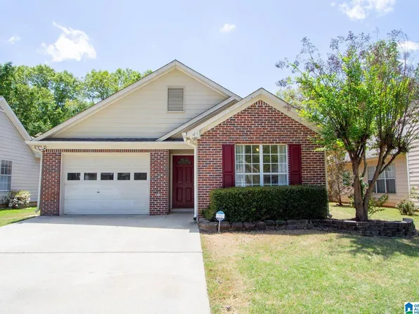 181 Carrington Ln, Calera, AL 35040