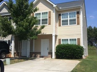 1690 Broad River Rd, College Park, GA 30349