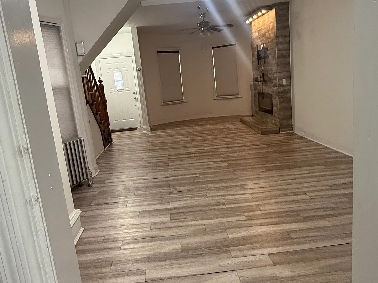 3 bed, $2,400 — Photo 1