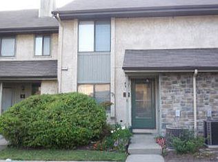 5 Hampshire Dr, Plainsboro, NJ 08536