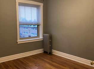 61 Chicago Ave APT 3, Oak Park, IL 60302