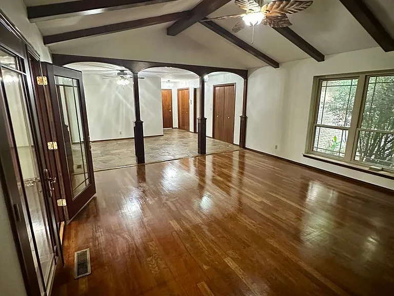 3608 Chatham Ct — Photo 26